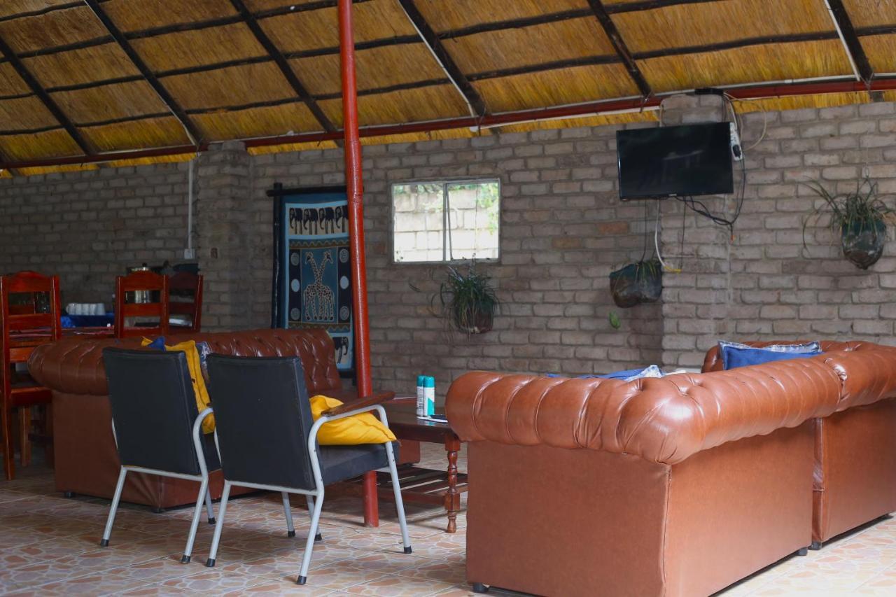 Mawuya Lodge Victoria Falls Exterior foto