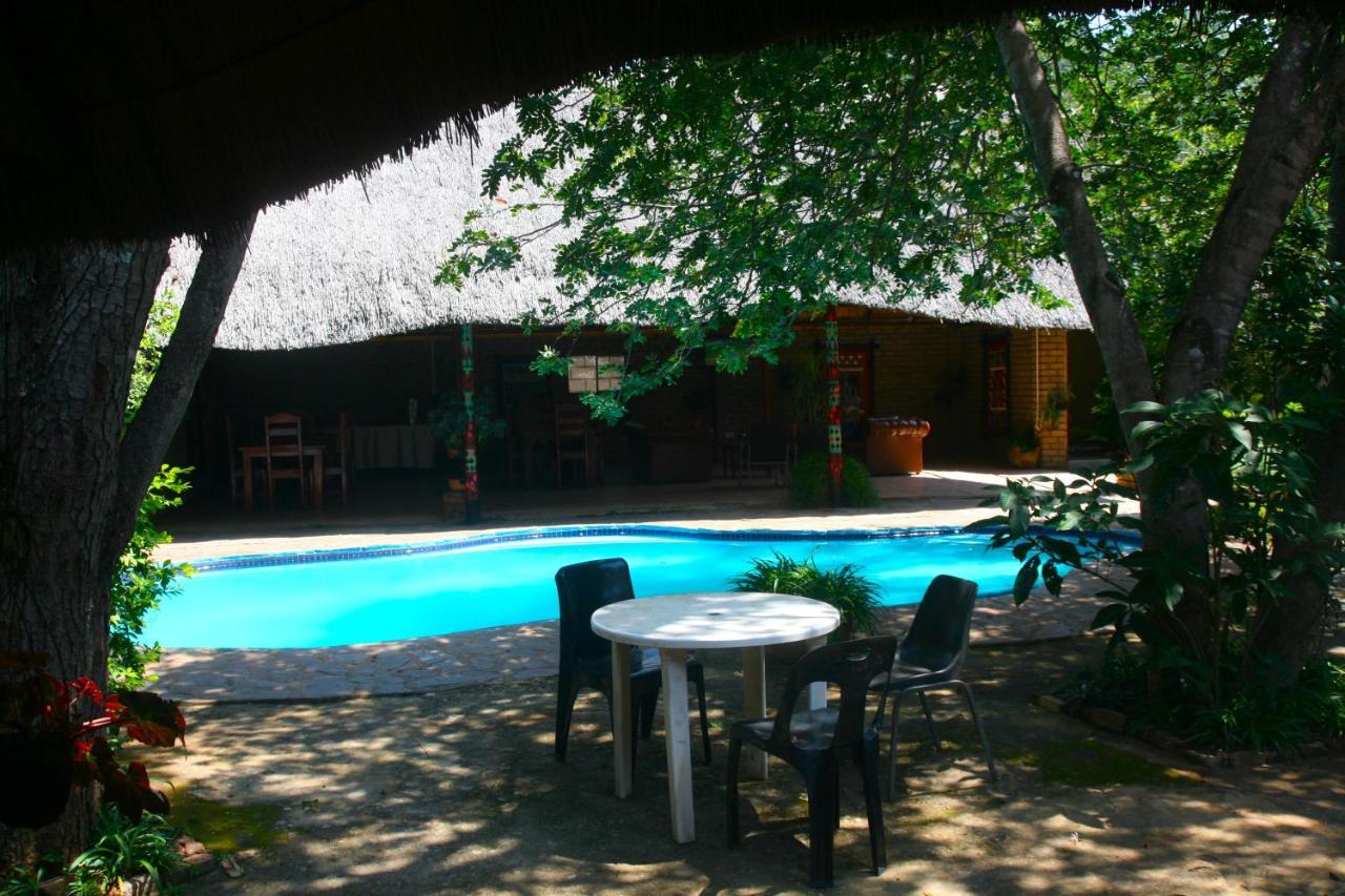 Mawuya Lodge Victoria Falls Exterior foto