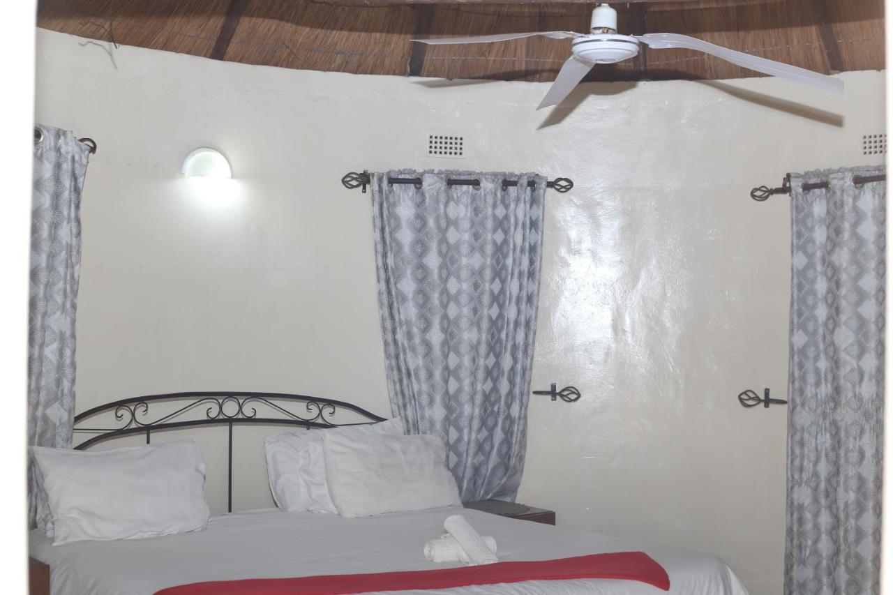 Mawuya Lodge Victoria Falls Exterior foto