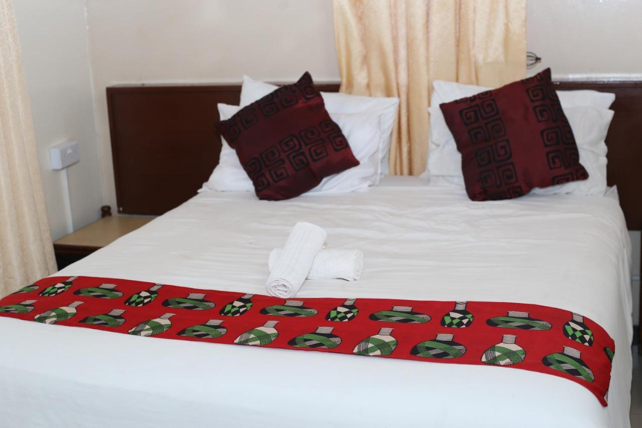 Mawuya Lodge Victoria Falls Exterior foto