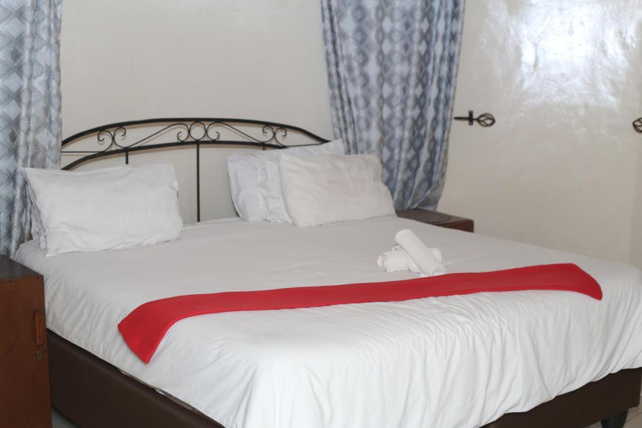 Mawuya Lodge Victoria Falls Exterior foto